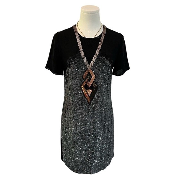 green emerald velvet dress French Connection Carnival Strapless Sequins and Beaded Dress- Size 12   The Saved Collection